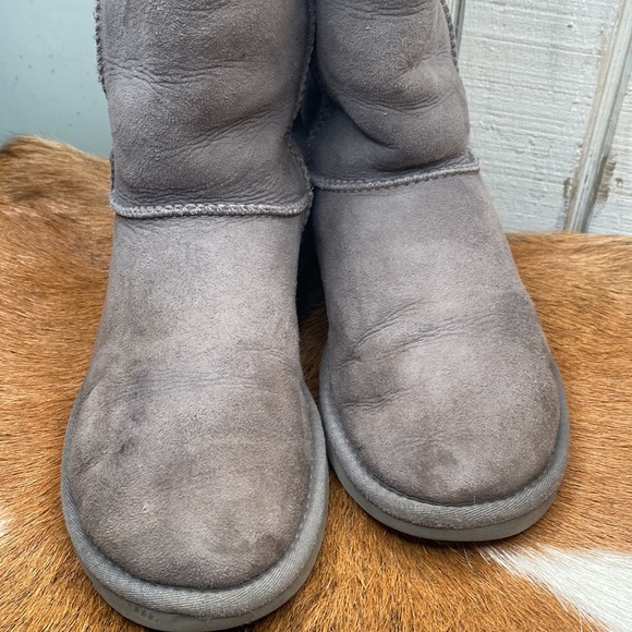 Womens UGG winter boots size 6 check them out very nice thanks 🙏 - Picture 2 of 12